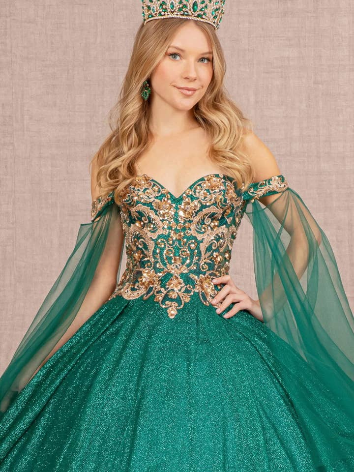 Emerald Green Detachable Mesh Quinceanera Dress: Elegant Embroidered Off-Shoulder Ball Gown