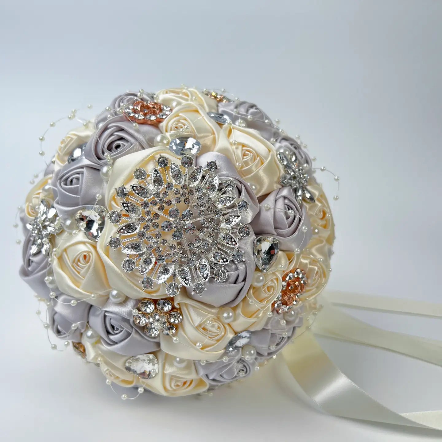 Wholesale Rhinestone / Pearl Bridal Brooch Rose Bouquet for Wedding