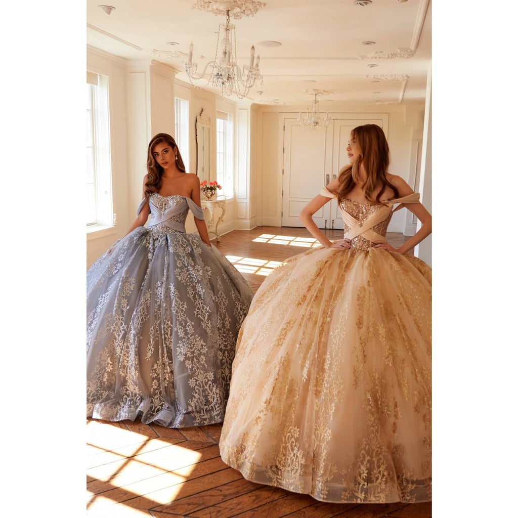 Exquisite Voluminous Embroidered Quinceañera Ball Gown with Off-Shoulder Sweetheart Neckline