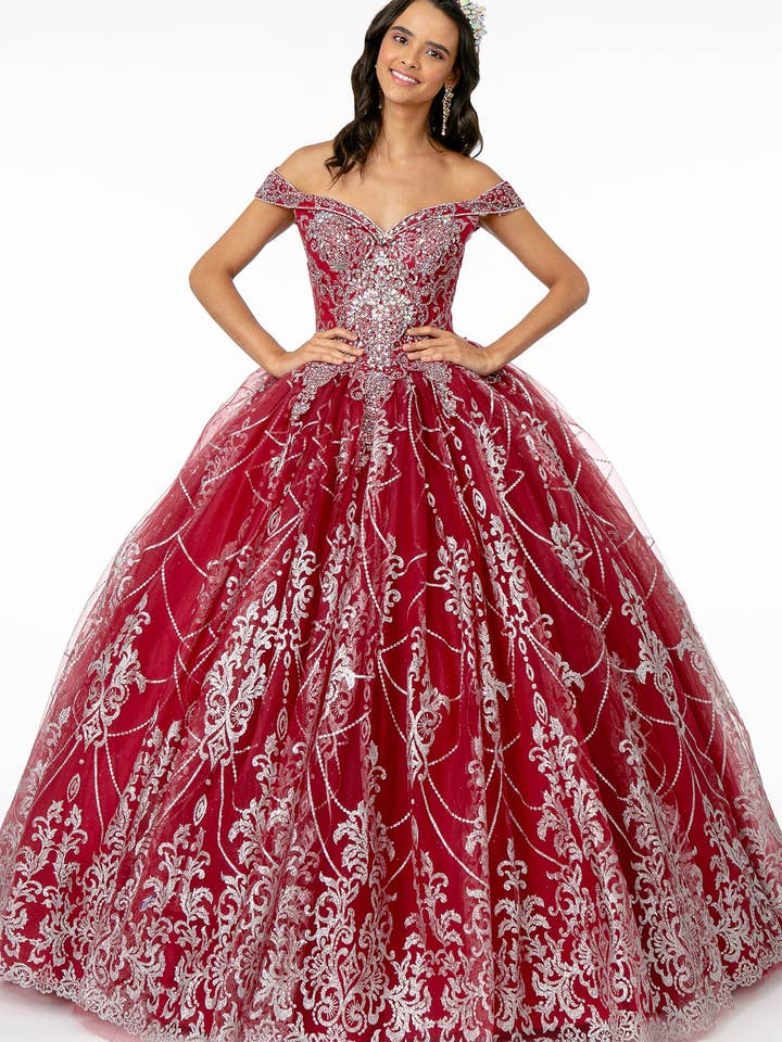 Elegant Princess Ball Gown, Sweetheart Neckline, Glitter Embellished Quinceanera Dress