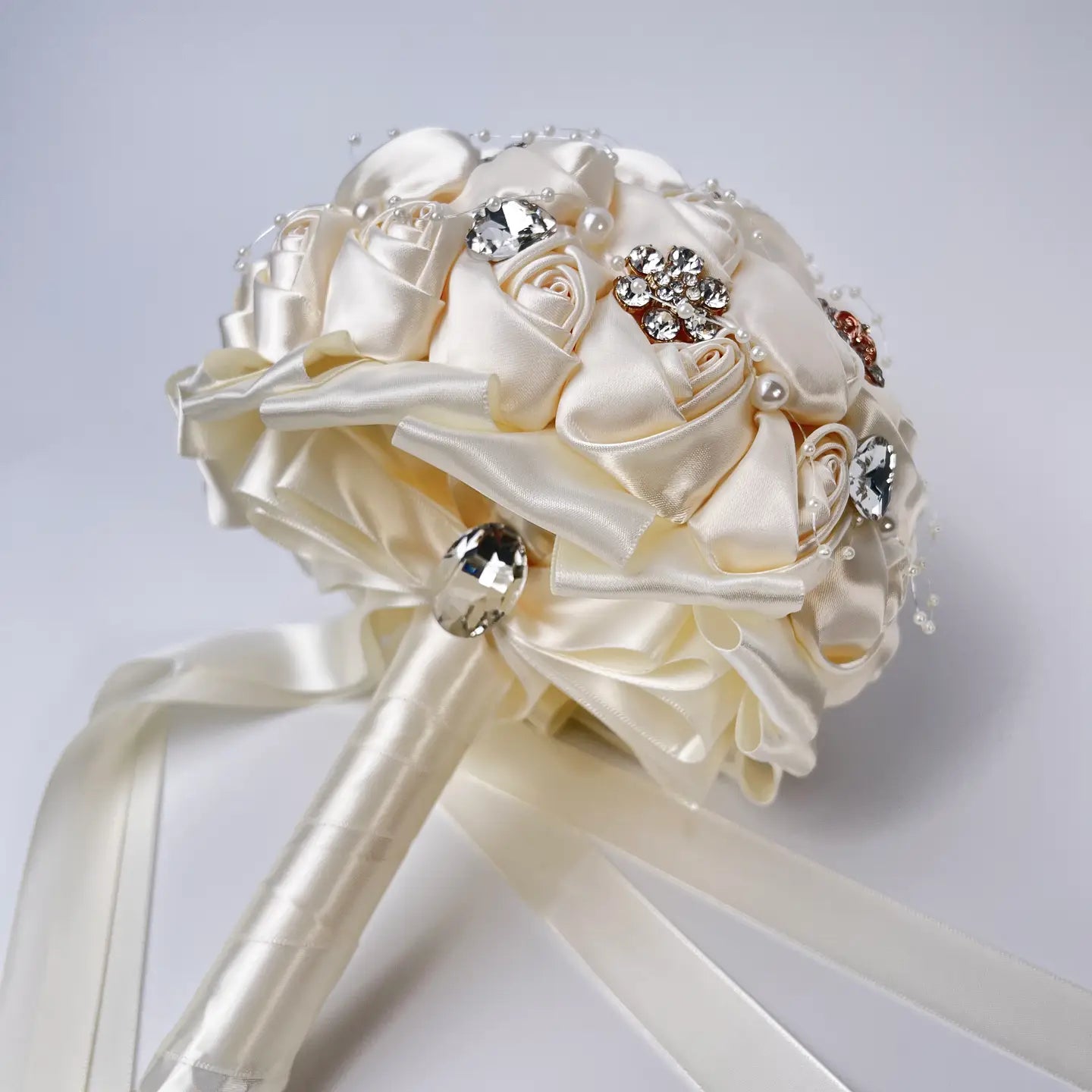 Wholesale Rhinestone / Pearl Bridal Brooch Rose Bouquet for Wedding