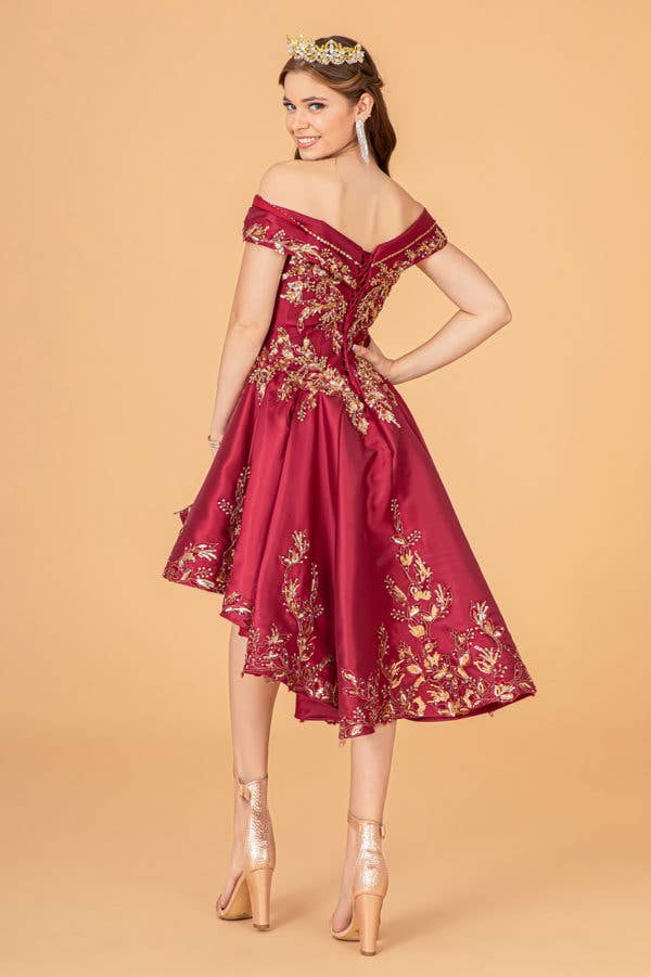 Elegant Off-Shoulder Satin Quinceanera Ball Gown with Dazzling Gold Embroidery