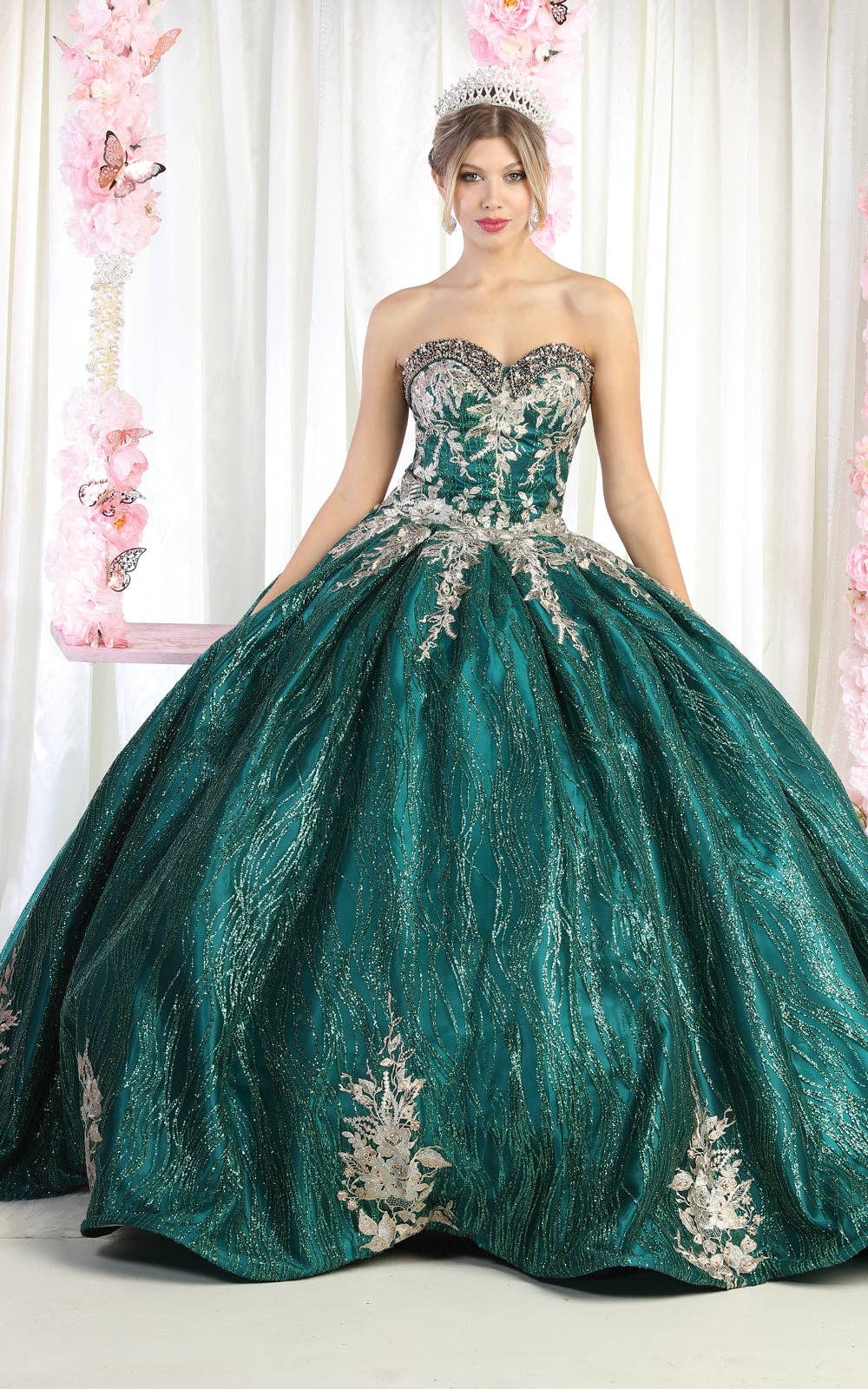Elegant Embroidered Strapless Corset Quinceanera Ball Gown for Prom