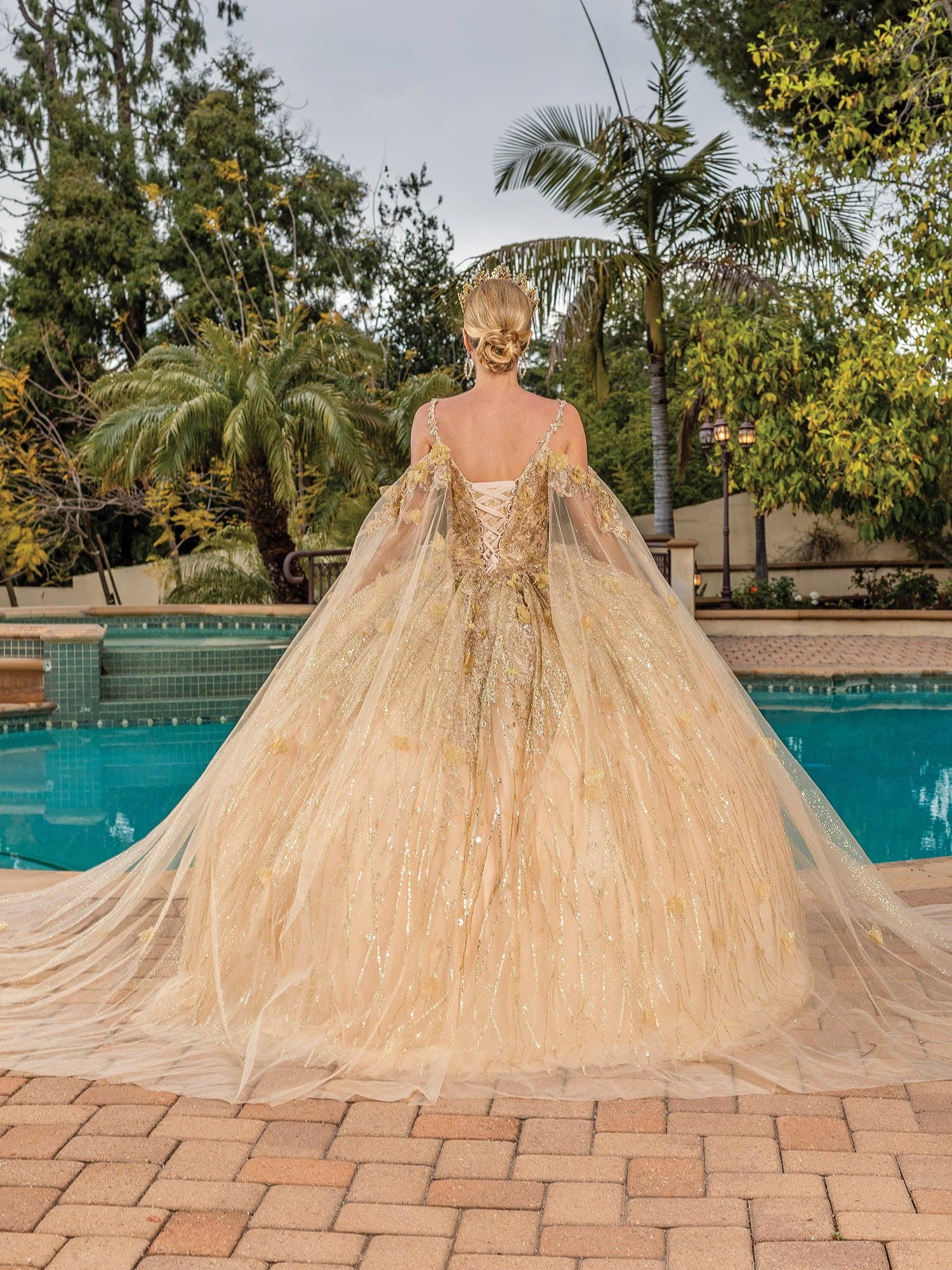 Elegant Gold Quinceañera Ball Gown with Dazzling 3D Floral Appliques and Tulle