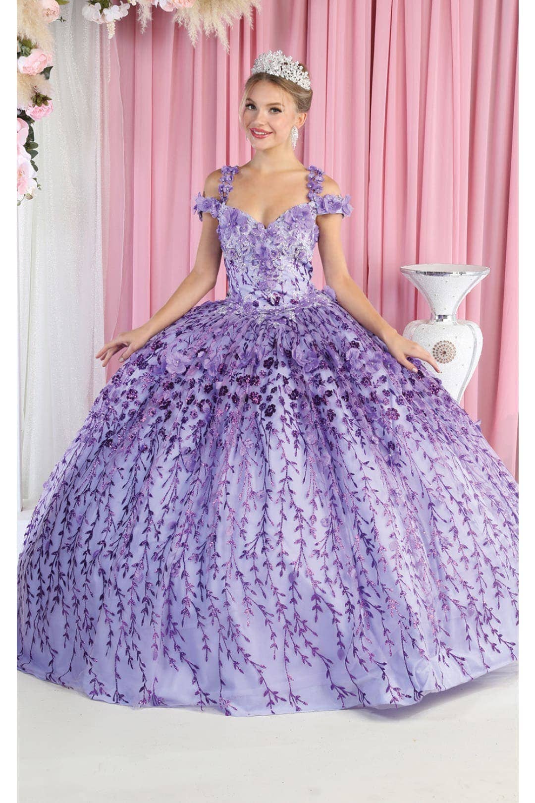 Stunning Glitter Corset Back Ball Gown with 3D Applique for Special Occasions