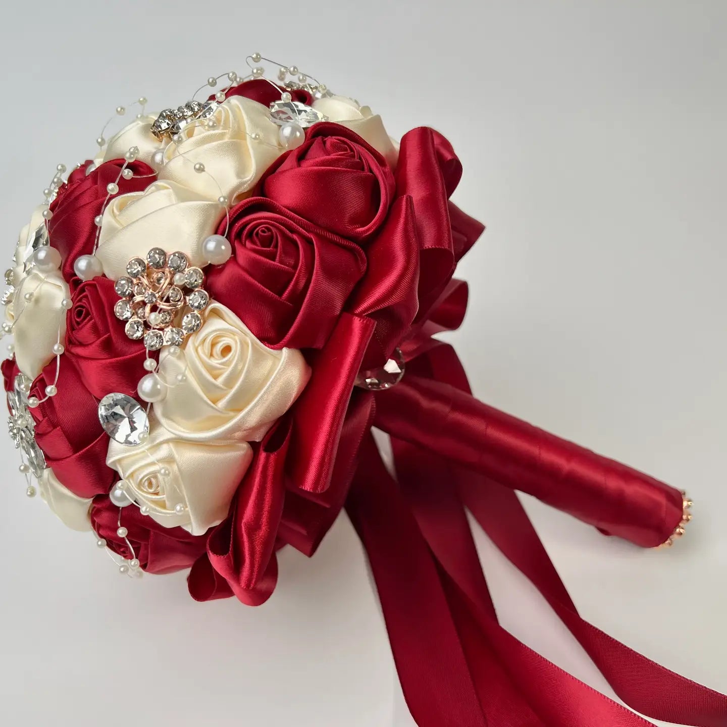 Wholesale Rhinestone / Pearl Bridal Brooch Rose Bouquet for Wedding