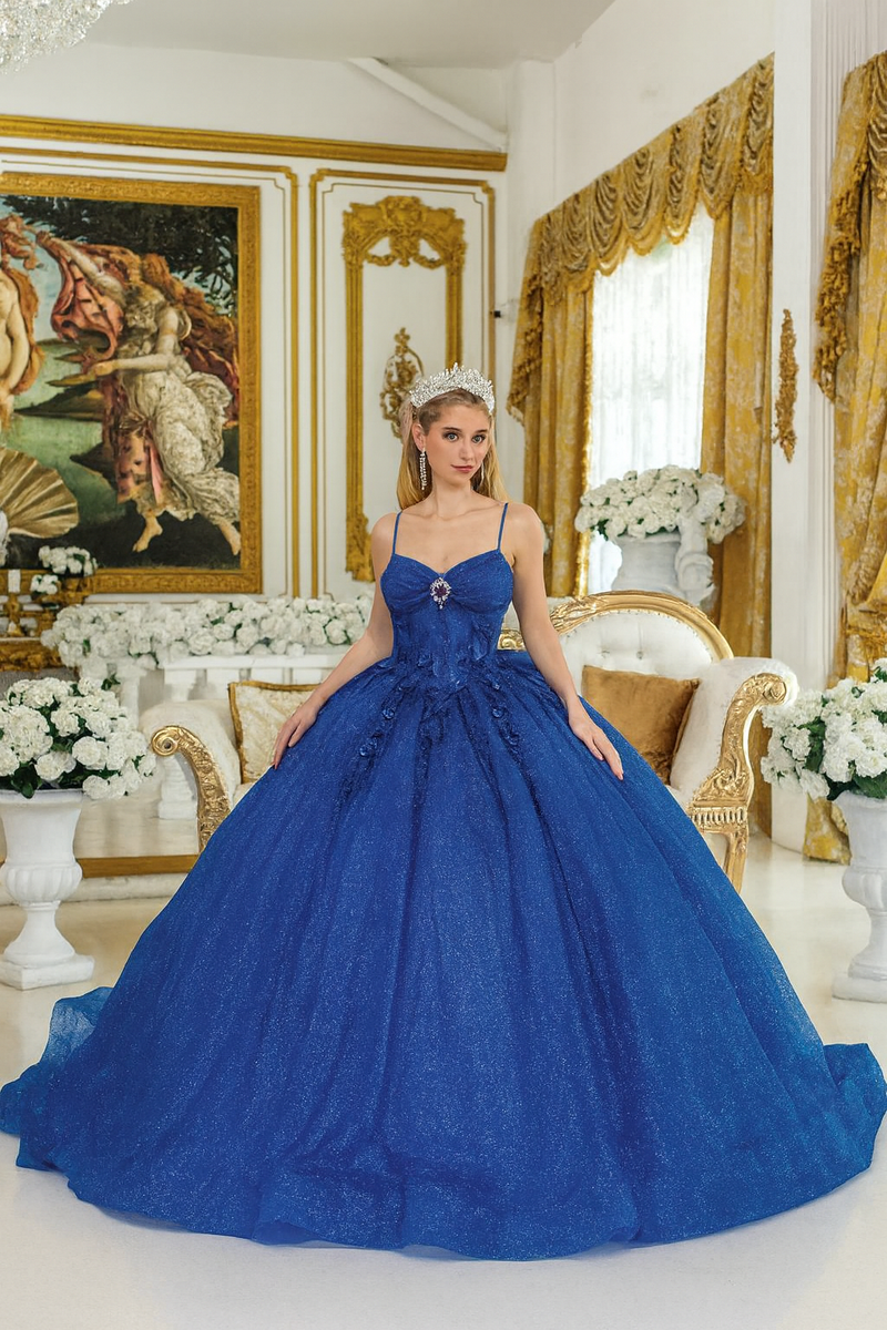 Dazzling Sparkle Tulle Quinceañera Ball Gown with Elegant Rhinestone Embellishments