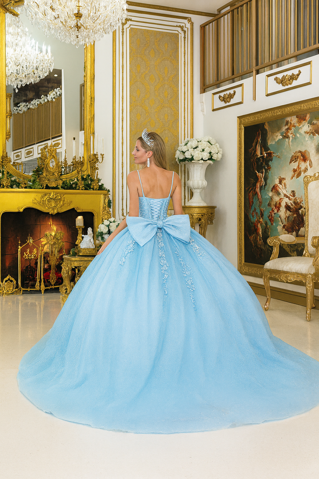 Dazzling Sparkle Tulle Quinceañera Ball Gown with Elegant Rhinestone Embellishments