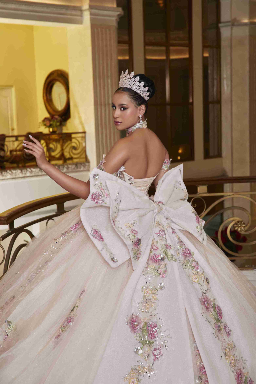 Champagne Elegance Perfect Dress 15 Quinceañera Gown That Shines Softly