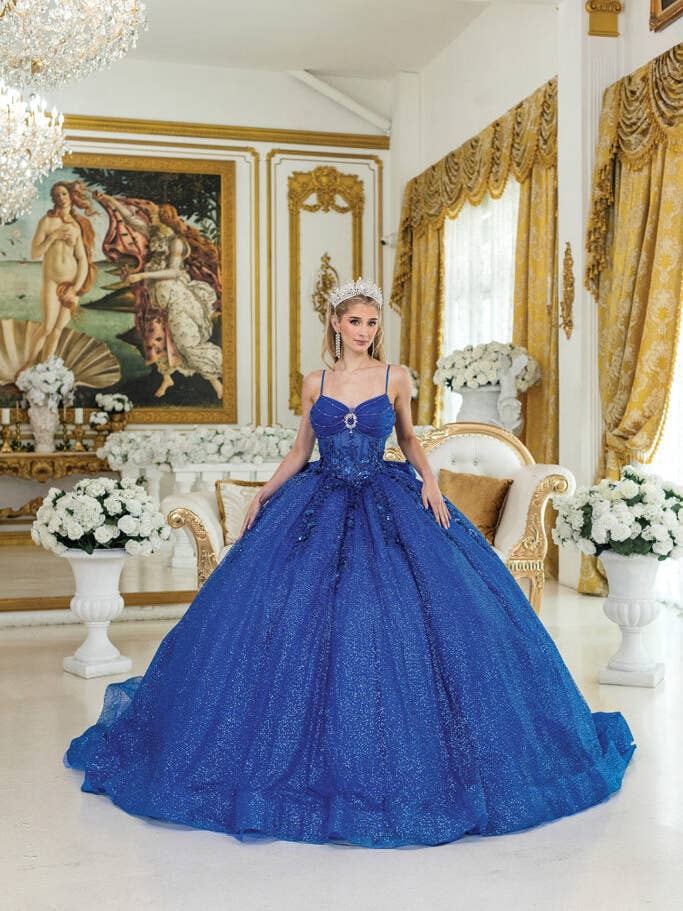 Dazzling Sparkle Tulle Quinceañera Ball Gown with Elegant Rhinestone Embellishments