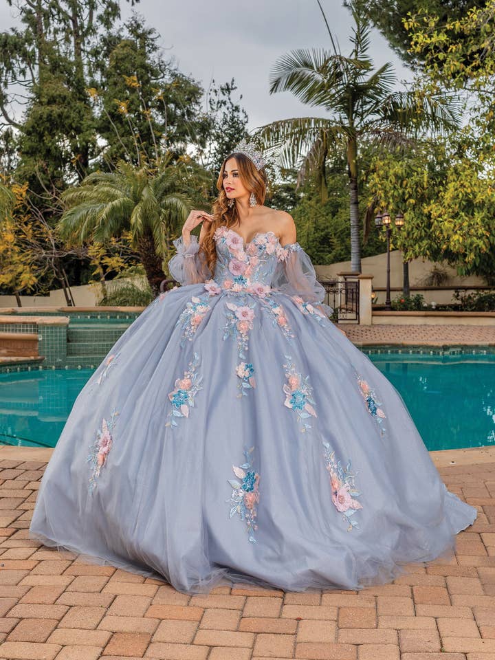 Elegant Sweetheart 3D Floral Quinceañera Ball Gown with Detachable Sleeves