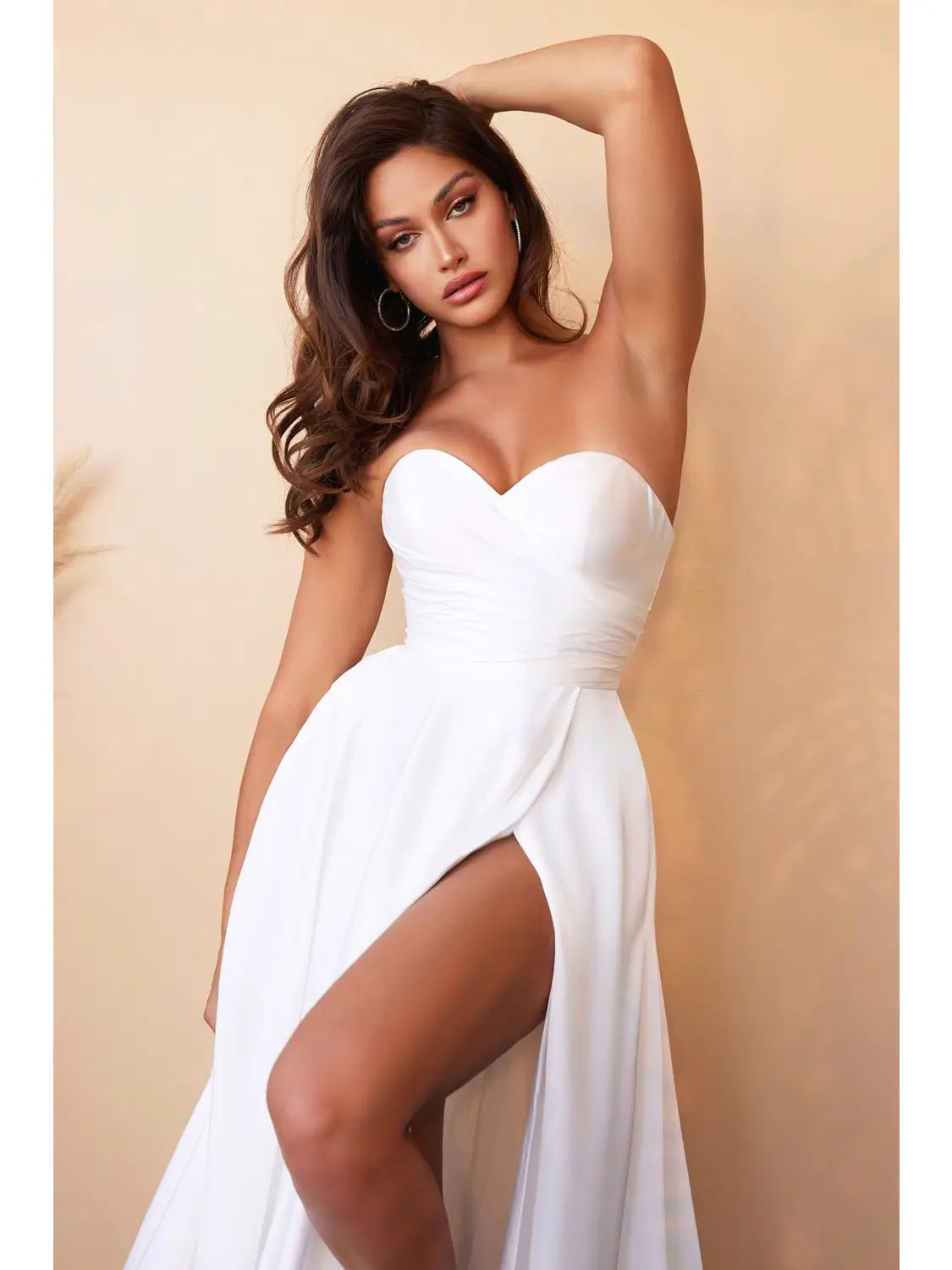 Elegant Strapless Satin Sweetheart Neckline Bridal Ball Gown Dress