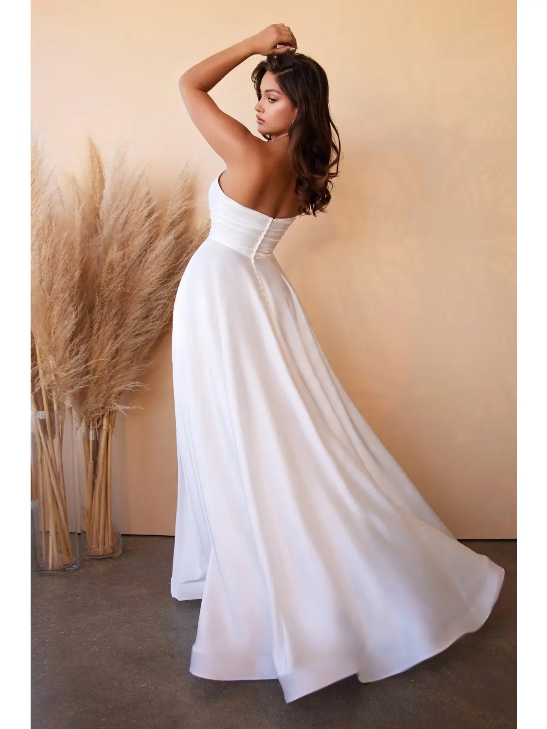 Elegant Strapless Satin Sweetheart Neckline Bridal Ball Gown Dress